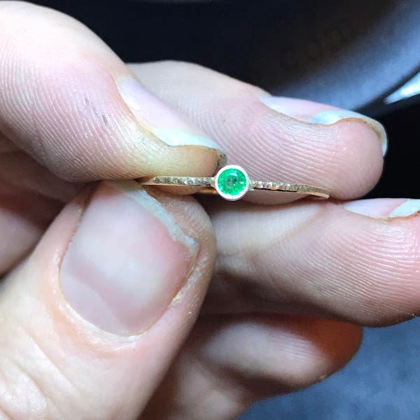 SOLID Gold Natural Emerald Stack Ring | 14k | May Birthstone Ring | Rose Gold | White Gold | Yellow Gold | Hammered Ring | Vivid