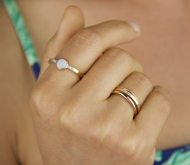SOLID 14k Yellow or Rose or White Gold Wedding Band Ring Thin Pyramid Angular Triangle Rose Gold Geometric Wedding Band