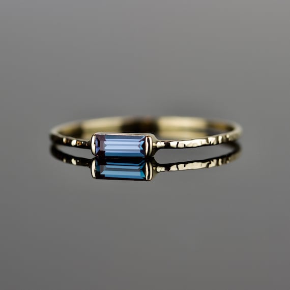 Alexandrite baguette ring deals