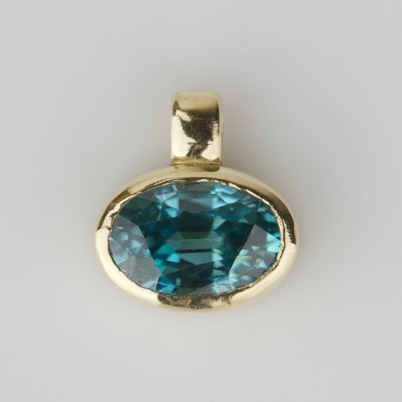 Natural blue zircon necklace sale