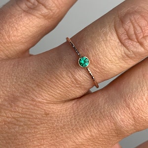SOLID Gold Natural Emerald May Birthstone Stacking Ring | 14k | May Birthstone Ring | Rose Gold | White Gold | Yellow Gold | Hammered Ring
