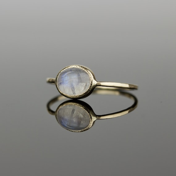 14k Gold Oval Rainbow Moonstone Cabochon Ring - White Yellow or Rose Gold 14k Gold Oval Rainbow Moonstone Cabochon Ring - White Yellow or Rose Gold