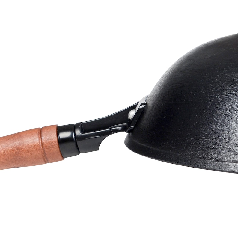 ZhenSanHuan Light-Weight Cast Iron Chinese Traditional Wok - Thumbnail 5