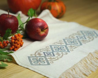 Natural Linen Table Runner / Table Runner with Embroidery / Cross Stitch Runner / Ukrainian Embroidery / Ukrainian Souvenir / Table Runner
