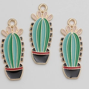 Gold Enamel Cactus  Charm, Desert  Pendants, Jewelry  Findings,   5 pieces -C1245