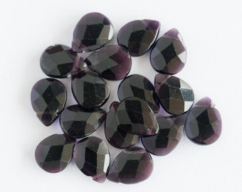 Glass Tear Drop  Beads - Dark purple -  18 pieces  -B2318