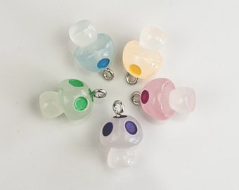 Glow in The Dark Acrylic Mushroom Pendants, Toadstool charms,  hemp jewelry supplies  -5 pieces -B3268