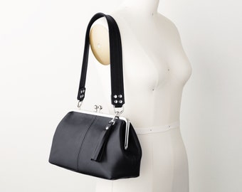 Leather Kiss Lock Handbag, Medium Size Kiss Clasp Frame Bag with Multiple Strap Options, Retro Style Purse