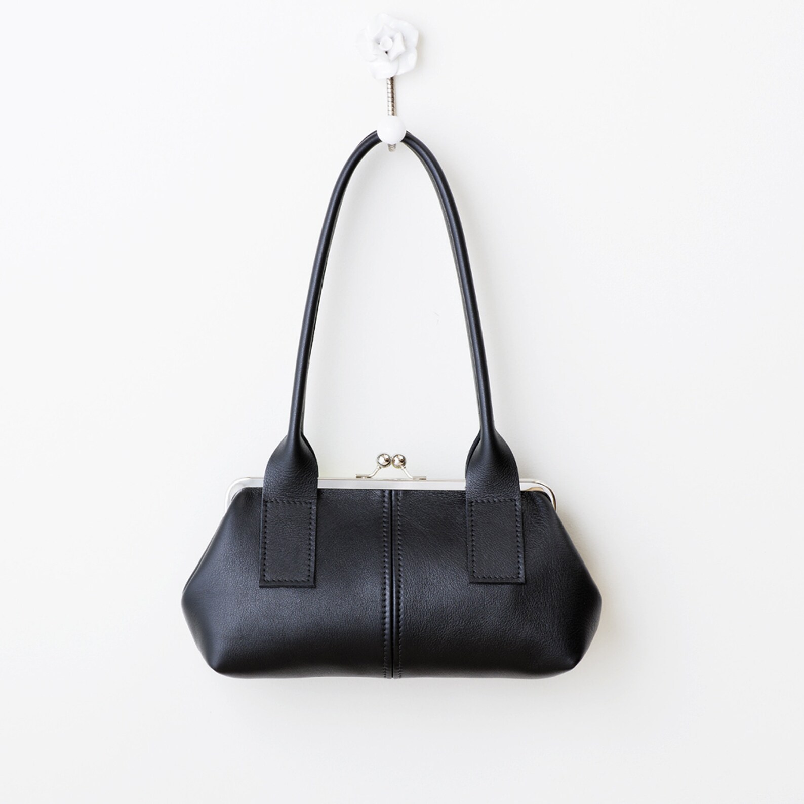 Small Kiss Lock Closure Leather Handbag Retro Style Kiss Lock Etsy