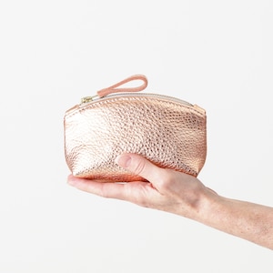Bolso de mano pequeño de cuero, neceser de maquillaje de cuero metalizado, neceser pequeño con cremallera, organizador de bolsos, regalo para dama de honor, regalo para el Día de la Madre