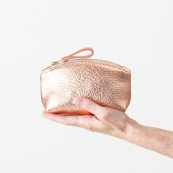 METALLIC MAKE-UP POUCH SMALL GOLD METALLIC MAKE-UP POUCH SMALL GOLD