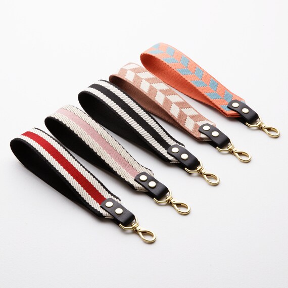 Key wristlet strap clearance