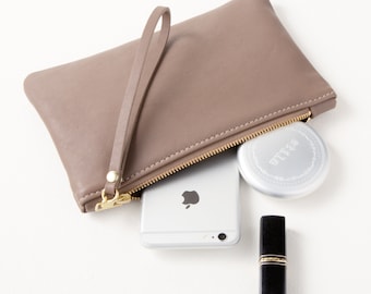 Leather Clutch with Wrist Strap, Minimal Style Leather Zipper Wristlet, Multiple Color Options, Cell Phone Clutch, Gift for Girlfriend