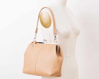 Pebble Grain Leather Kiss Lock Frame Handbag, Multiple Color Options, Cowhide Retro Look Bag, Removable Shoulder Strap, Vintage Style Purse