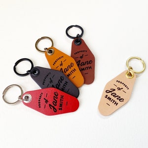 Custom Motel Style Keychain, Laser Engraved Leather Key Ring, Leather Keychain with Personalized Name, Customizable Gift for Her or Him