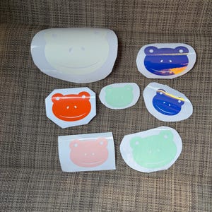 7 count of frogs  sticker pack