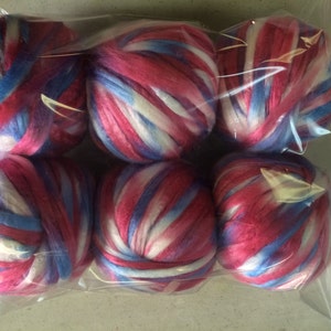 Cotton Candy Spaced-dyed Acrylic Roving image 3