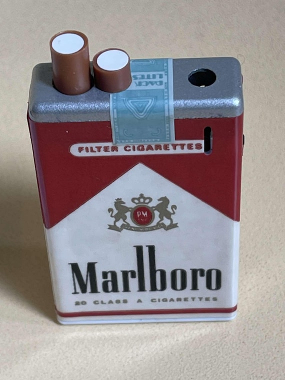 Vintage Marlboro Cigarettes Plastic Lighter Made in Korea 1980s