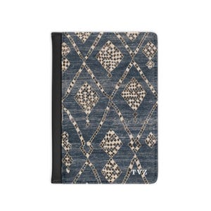 MONOGRAMM Kunstleder Reisebrieftasche - Personalisierte Passport Hülle - KUNDENSPEZIFISCHES Reisegeschenk