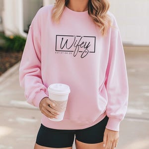 Custom Wifey Sweatshirt: Personalized Wedding Date Crewneck
