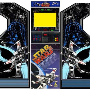 Puede incluir: Gráfico de una máquina recreativa vintage de Star Wars. El diseño presenta a Darth Vader, cazas X-wing y cazas TIE contra un fondo estrellado. El mueble incluye el logotipo de Star Wars y la marca Atari.