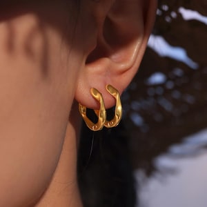Twisted Hoop Earrings/24K Heavy Gold Plated Stainless Steel/Minimalist Spiral Ear Climbers/Cool-Toned Luxury Everyday Jewelry/Gift For Her