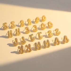 Pendientes con letras lindas de circón y globo/pendientes con inicial personalizada/joyas con letras de globo personalizadas/regalo de Navidad/regalo para ella