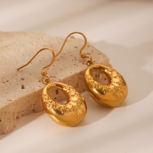 Geometric Mixed Metal Huggie Earrings/Minimalist C-Shaped 18K Gold Hoops – Everyday Elegant Earring/Gift For Her/Gold Dangle Studs for Women