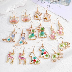 Colorful Flower Pendant Earring with Rabbit & Sika Deer/Handmade Resin Earring with Pressed Dried Flower/Rabbit and Deer Design/Gift For Kid