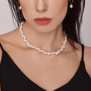 パールネックレス、上品なネックレス、ハンドメイドのバロックパールネックレス、淡水パール、母の日ギフト、記念日の女性ギフト、ブライダルジュエリー