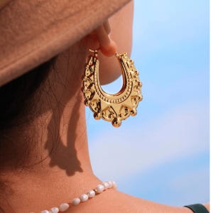 Geometric Mixed Metal Huggie Earrings/Minimalist C-Shaped 18K Gold Hoops – Everyday Elegant Earring/Gift For Her/Gold Dangle Studs for Women