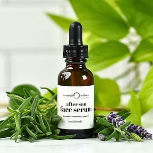 Natural After Sun Face Serum by Treesnail Wellness, made with carrier oils, essential oils, and bakuchiol (a natural retinol alternative).