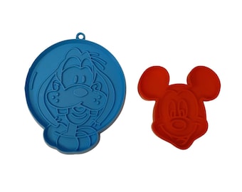 Vintage Walt Disney Productions Mickey & Goofy Cookie Cutters Set