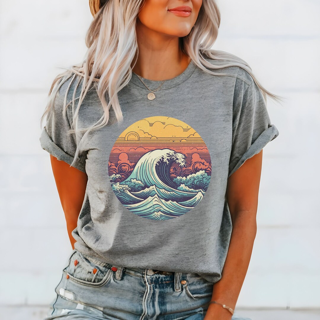 Vintage 2000’s surf girl surf 🏄‍♀️ baby tee 🩵