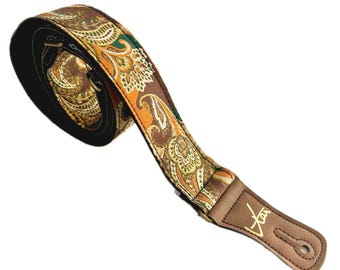 Correa de guitarra con estampado paisley marrón de The Whiskey River: correas de guitarra acústica, eléctrica y baja veganas hechas a mano por Vtar