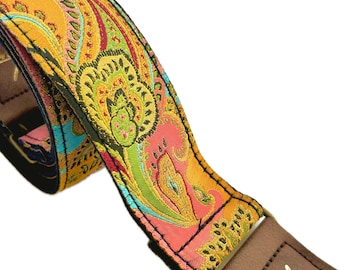 Tracolla per chitarra Summer of Love Pink Paisley - Tracolle per chitarra acustica / elettrica / basso vegane fatte a mano Vtar