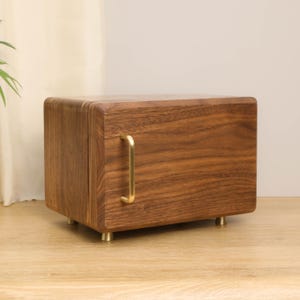 Schmuckschatulle/Schmuckschatulle aus massivem Nussbaum mit Schubladen / Schmuckschatulle mit 3 Schubladen / Schmuckkollektion für Frauen / einzigartiges Weihnachtsgeschenk für Sie