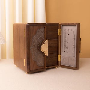 Schmuckschatulle / Große Schmuckschatulle aus Nussbaum / handgefertigte Schmuckschatulle / personalisierte Geschenke / Geschenke für sie
