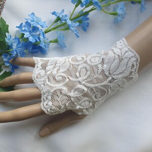 Fingerless Fashion Gloves Women's Short Lace Gloves - Fingerless For Tea Party & Wedding Floral Gloves