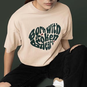 T-shirt Born with a broken heart, t-shirt Damiano david, t-shirt rock, t-shirt fan Damiano david, cœur brisé