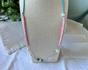 Handmade Daisy Bead String Necklace – Adjustable Summer Statement with Vintage Beads