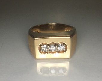 Vintage Diamond Gents Ring - 3 Stone Diamond Ring - 0.47 Carats Diamond Total Weight - 10 Grams 14K Yellow Gold!!