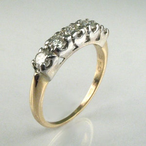 Classic Mid-Century Vintage Estate Diamond Wedding Ring with 5 Diamonds 0.45 Carats Diamond Total Weight – UNIQUE - Size 5.75