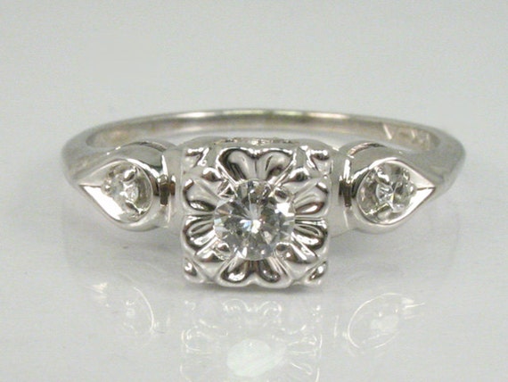 Sweet Buttercup Illusion Head Diamond Solitaire W… - image 1