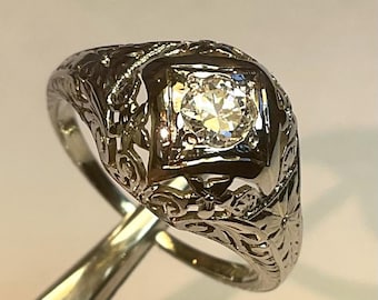 Belais Antique 18K White Gold Diamond Solitaire Engagement Ring