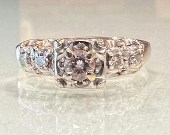 Vintage Diamond Engagement Ring – 0.26 Carat 14K Yellow Gold with White 14 Top _Nine Diamonds
