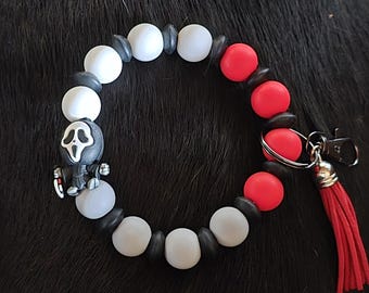 Wristlet keychain