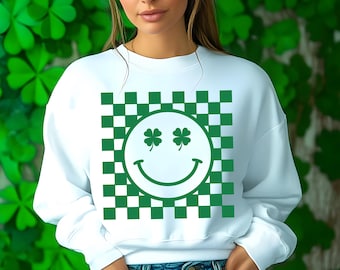 Clover Smiley Face Svg, Clover Smiley Face Png, Checkered Clover Smiley Face, Smile Clover Eyes, St Patrick&#39;s Day, Retro Green, Clover Shirt