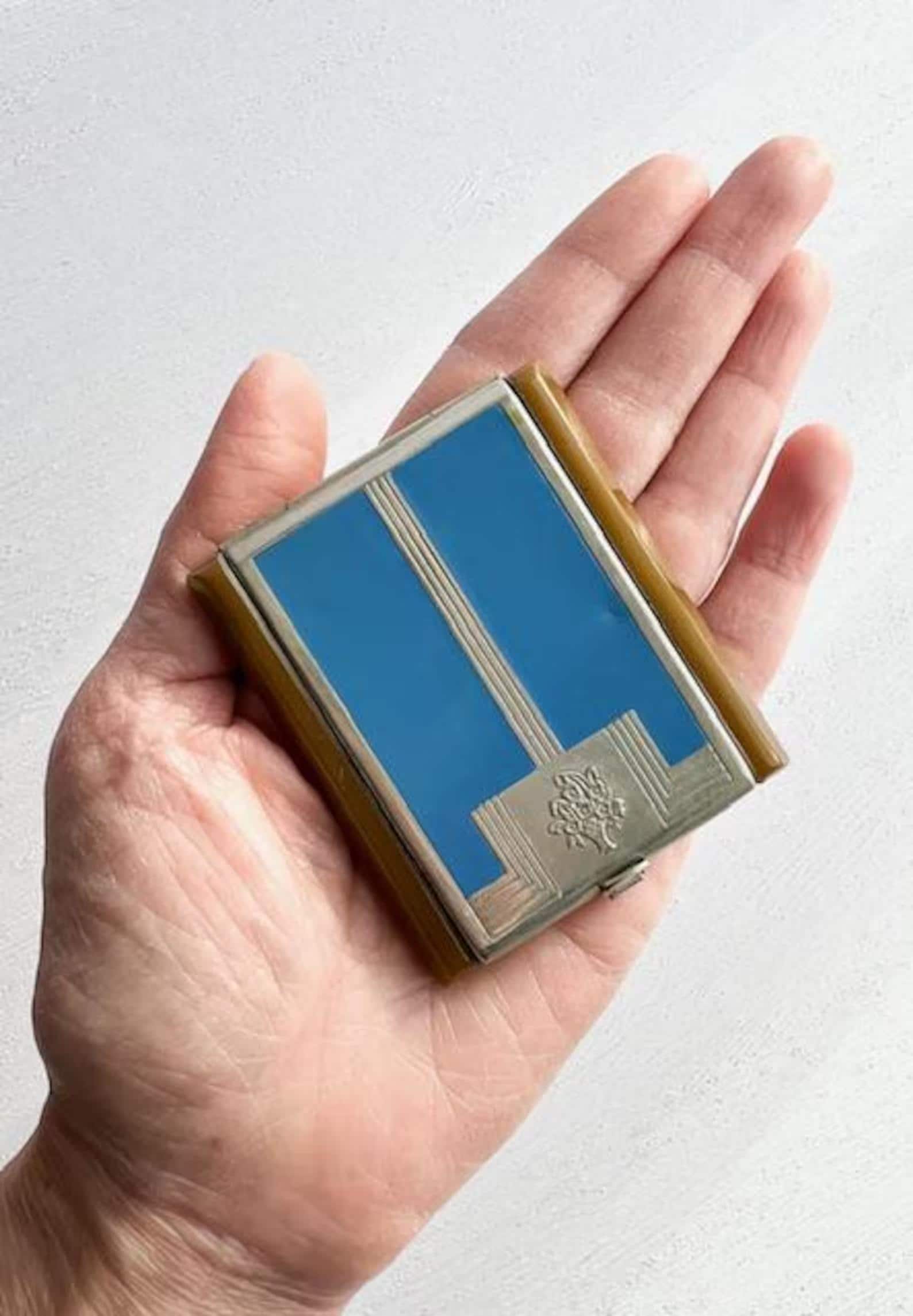 Vintage 1930s Cara Nome Bakelite Dual Powder & Rouge Art Deco Compact - Dual Powder and Blush, Art Deco, Langlois New York