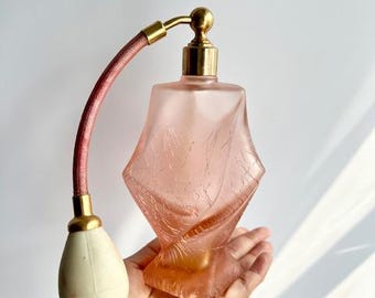 Vintage/ Antique 1920s RARE Vessière & Baccarat Crackle Peach Glass Perfume Atomizer - Please Read Description Below for More Details